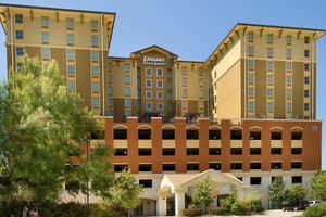Alojamiento - Drury Inn & Suites Near La Cantera Parkway