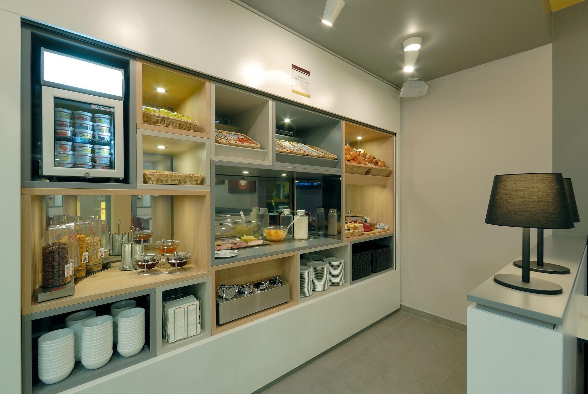 Restaurant B&B Hotel Bonn-West