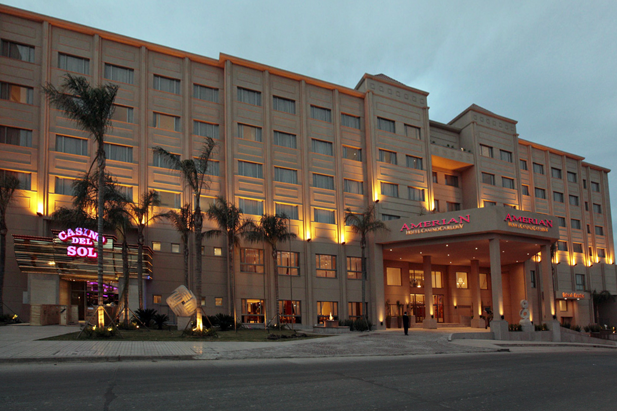 Vista Exterior Amerian Hotel Casino Carlos V