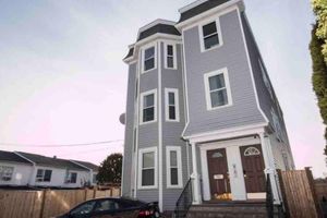 Alquiler Vacacional - * Beautiful condo 1st floor walk to public trans T mins to downtown Boston