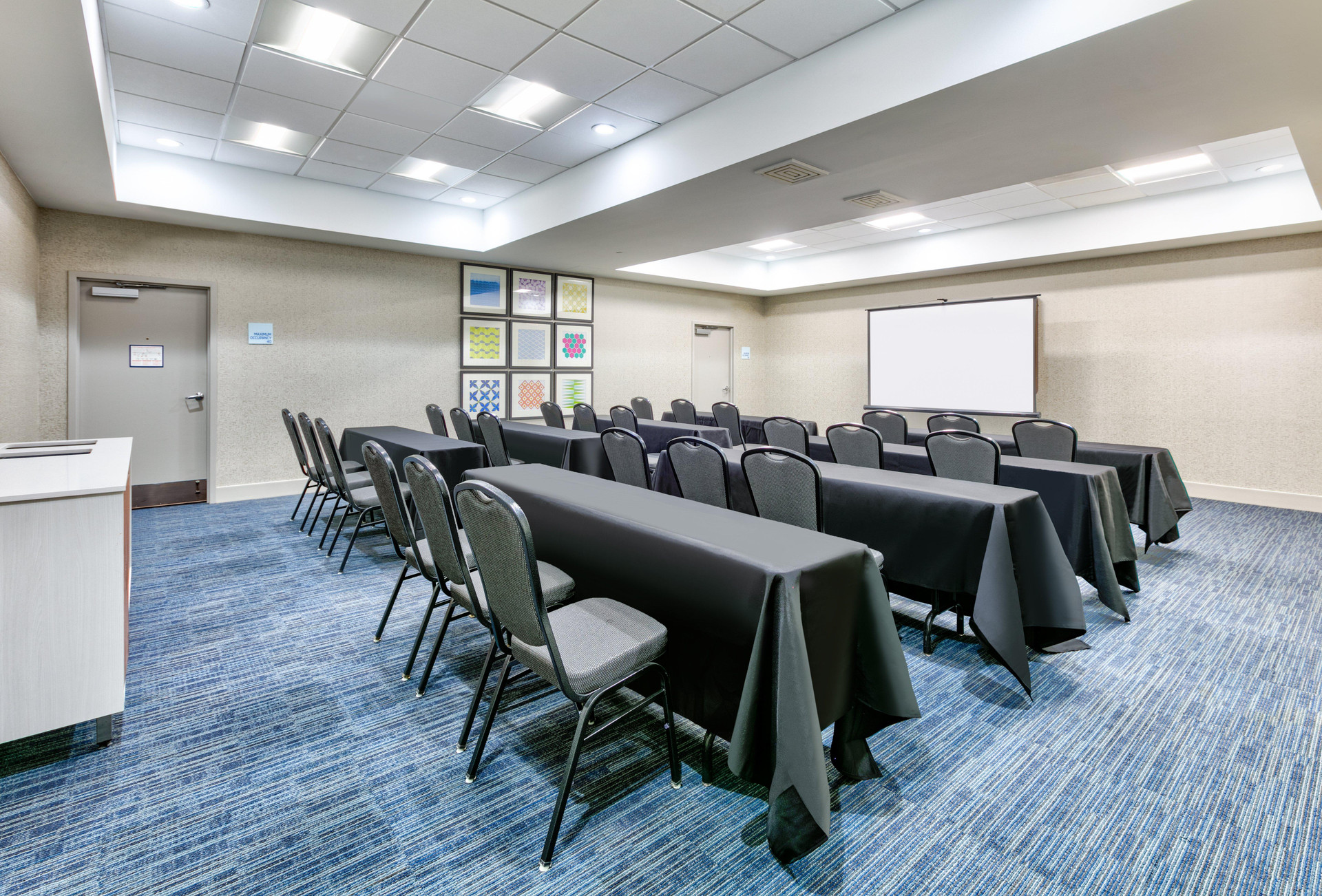 Centro de Negocios Holiday Inn Express Hotel & Suites Dallas Ft. Wort
