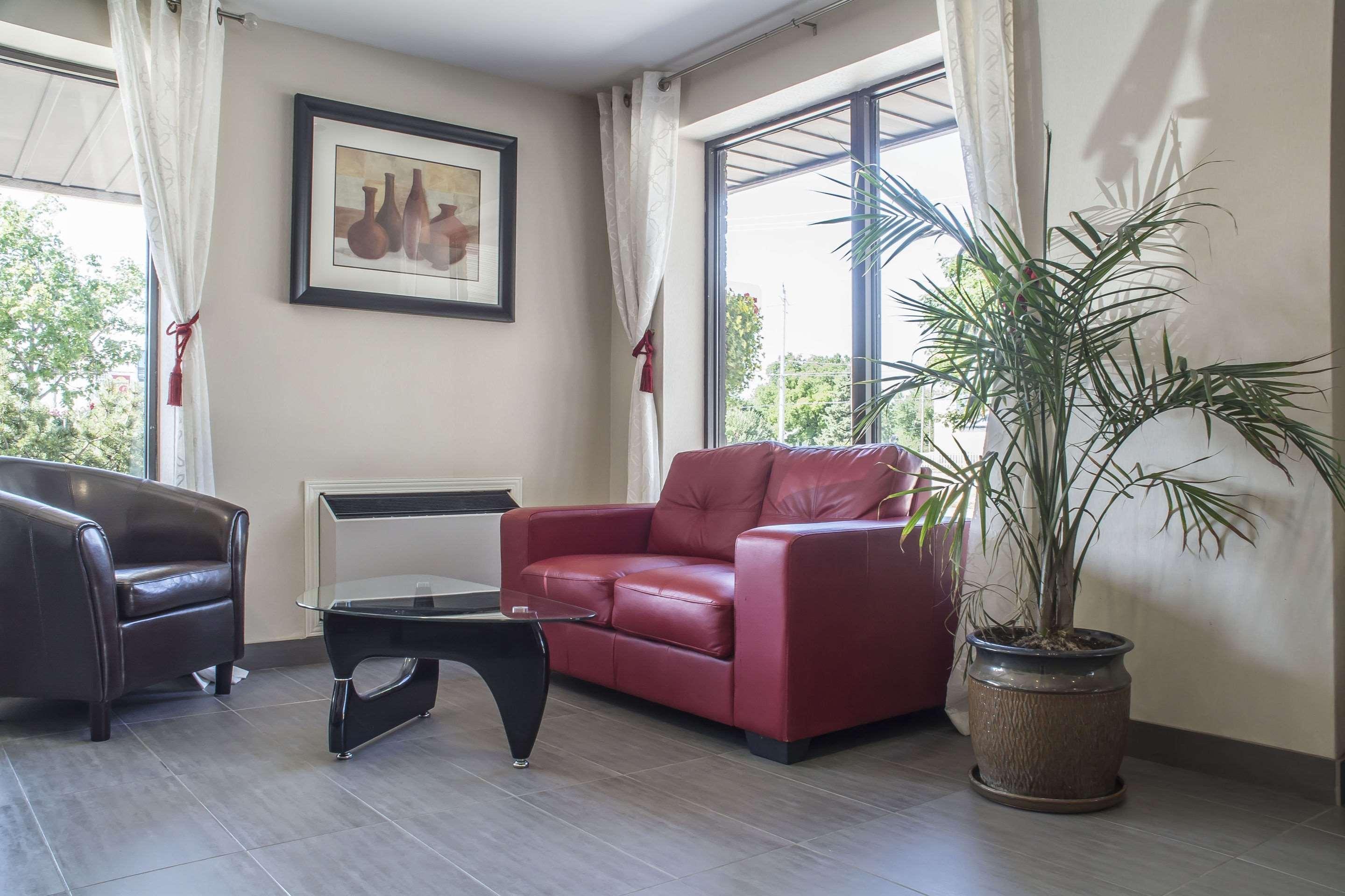 Vista Lobby Comfort Inn London