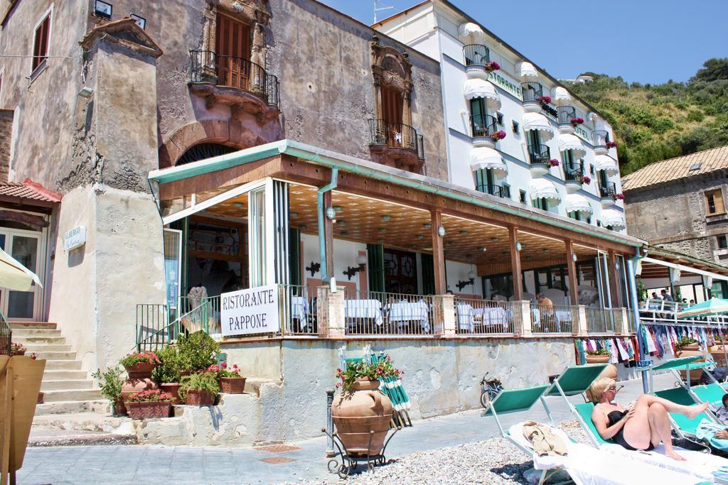 Vista Exterior La Certosa Hotel