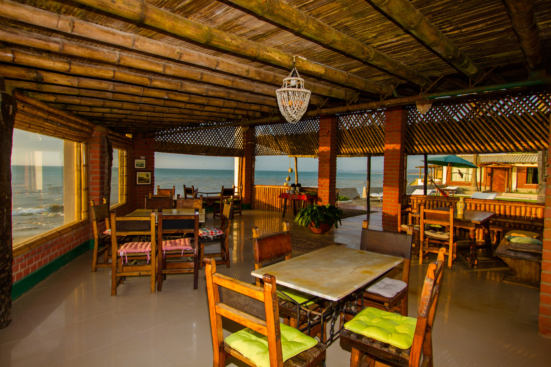 Restaurant Punta Ballenas Inn Mancora