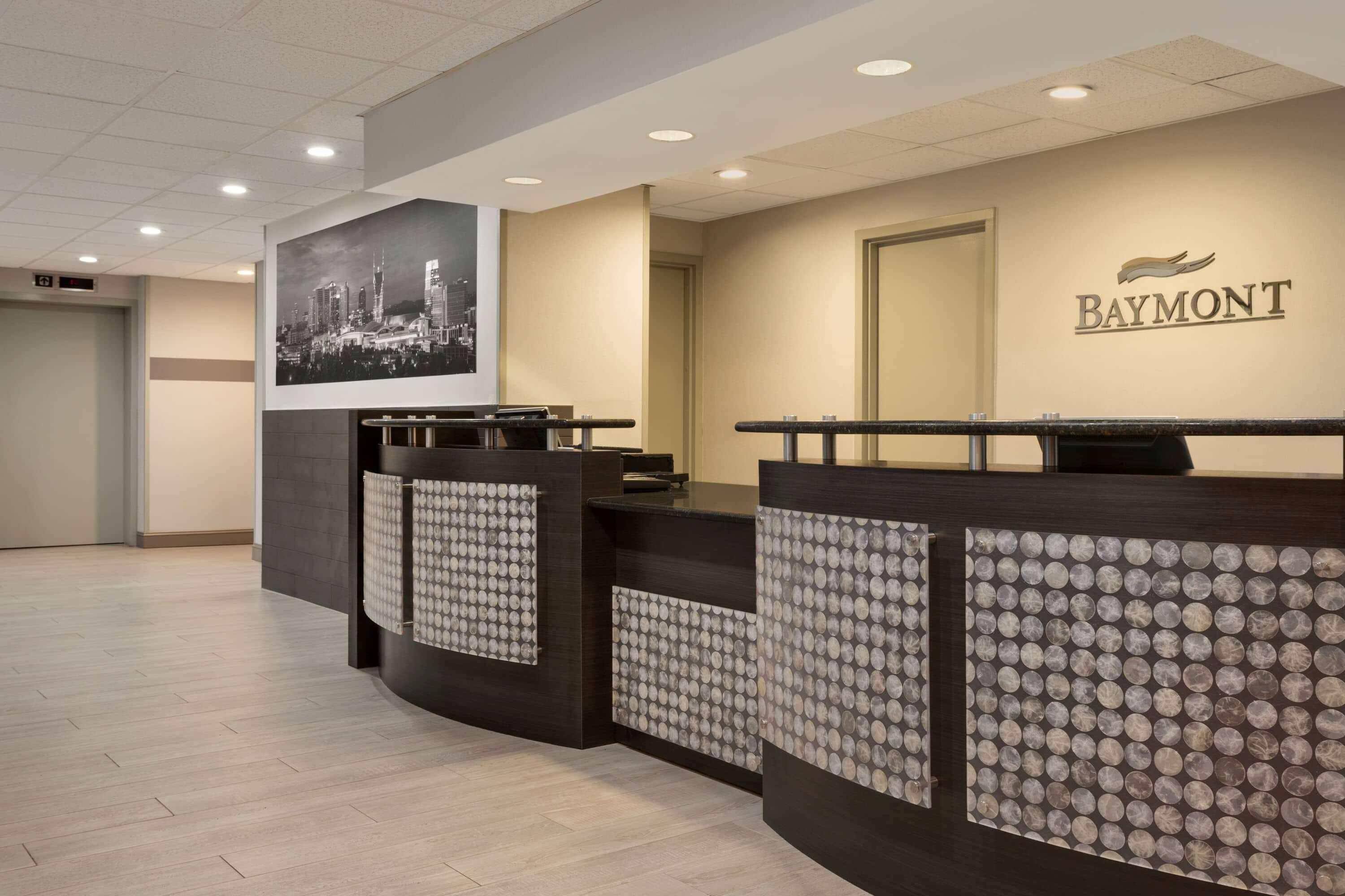 Vista Lobby Baymont by Wyndham Nashville