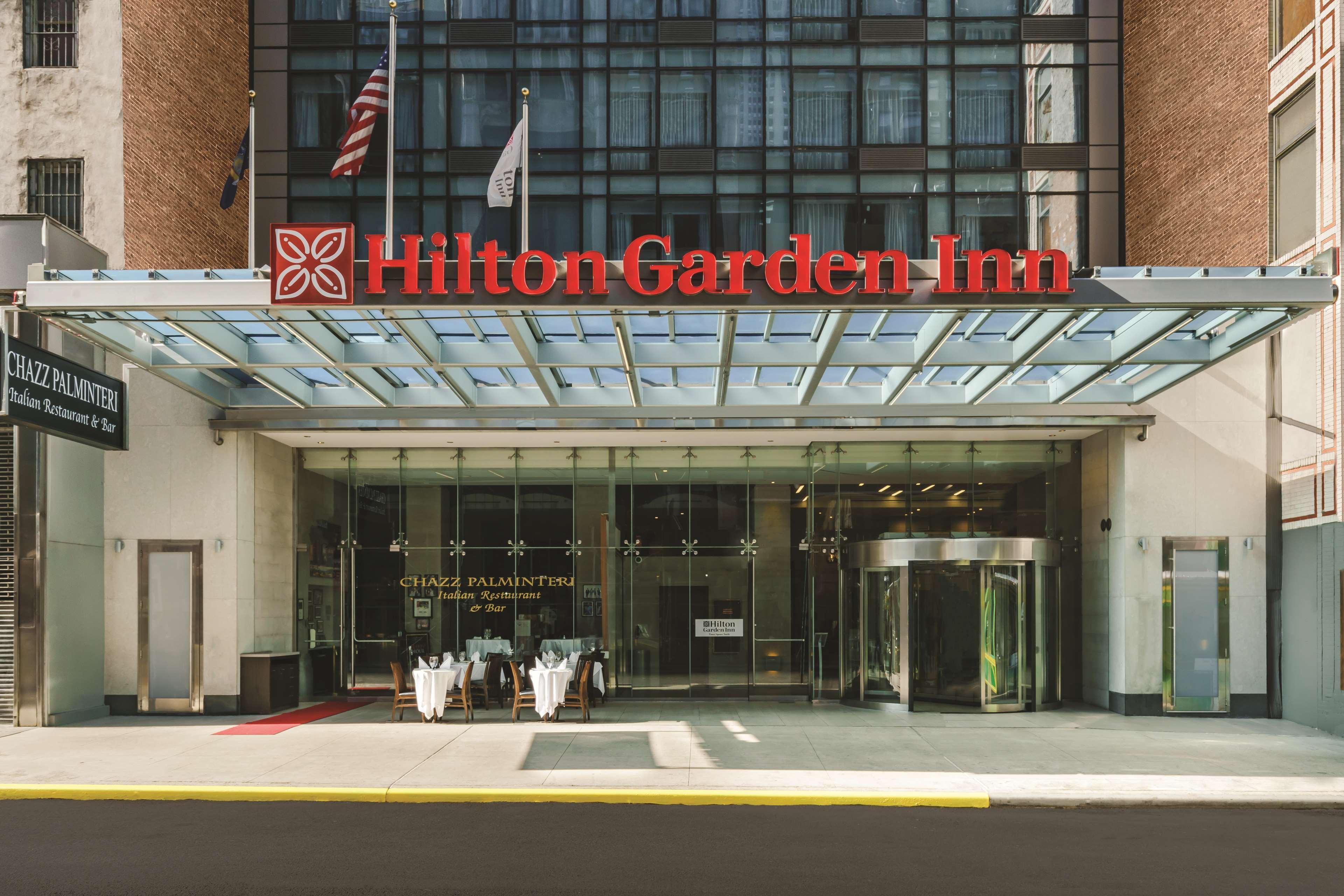 Vista Exterior Hilton Garden Inn New York Times Square North