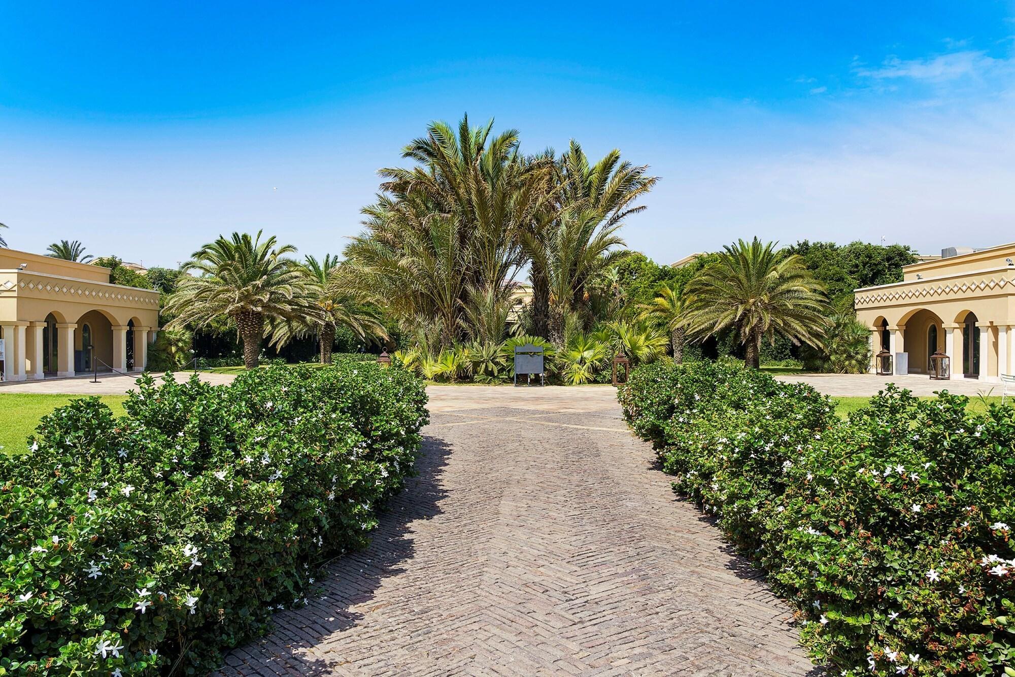 Vista Exterior Romano Palace Luxury Hotel