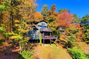 Alquiler Vacacional - Charming Blue Ridge Mountain Cabin with Hot Tub & King Bed