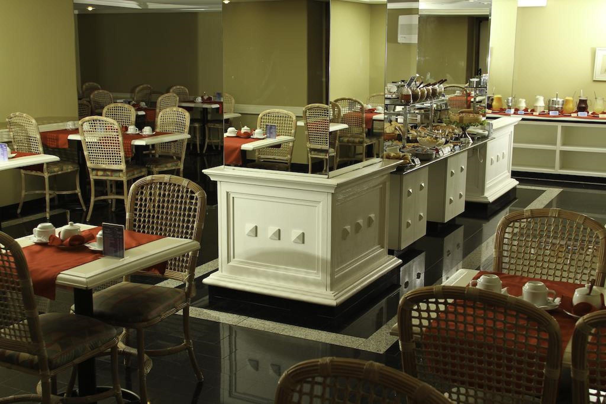 Restaurant Trevi Hotel & Business