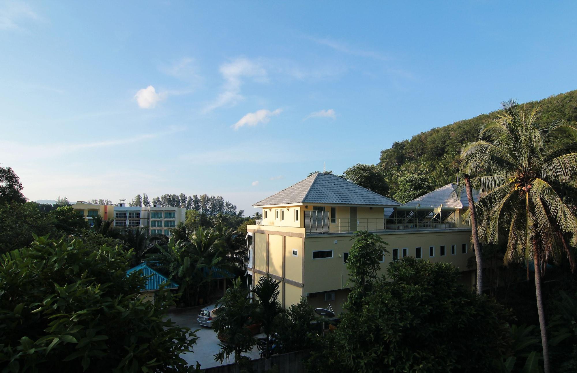 Varios Naka Resort