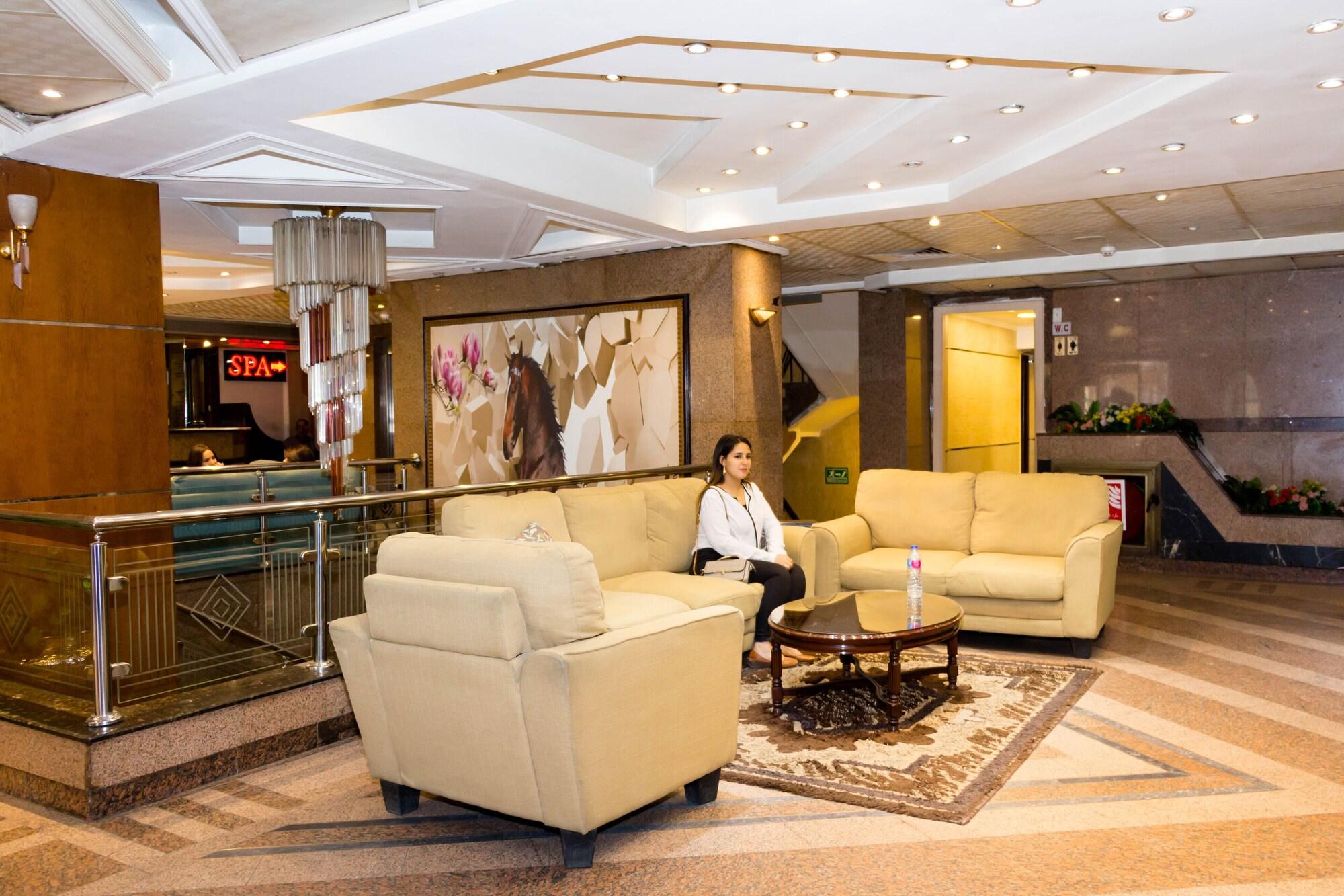 Vista Lobby Hor Moheb Hotel