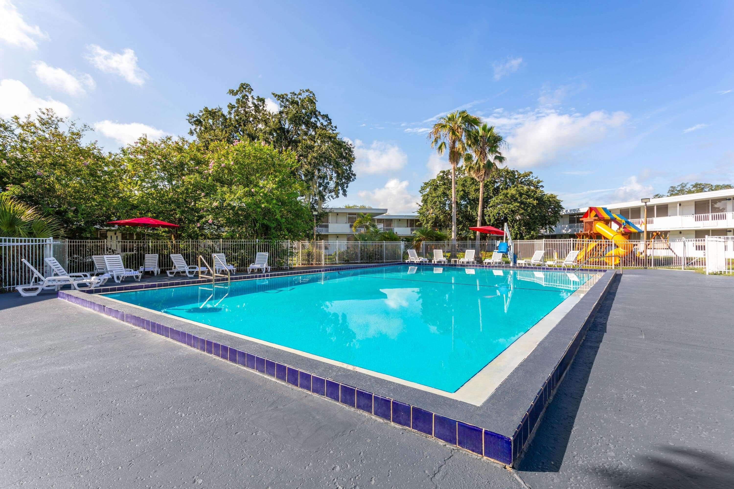 Vista Piscina Baymont by Wyndham Orlando Lake Buena Vista South