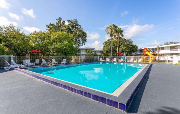 Baymont by Wyndham Orlando Lake Buena Vista South