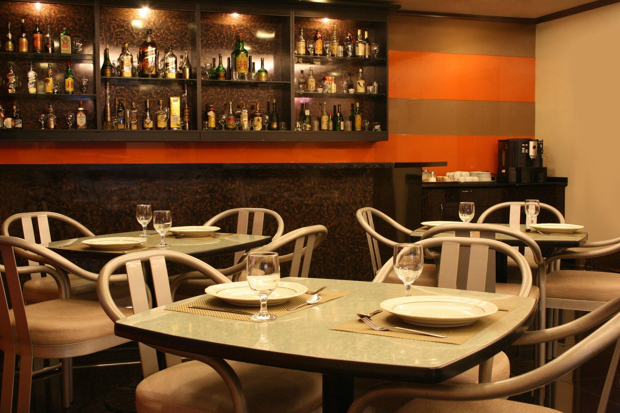 Restaurant Riviera Mansion Hotel