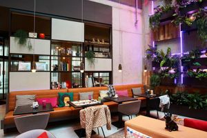 Paquete - Moxy Brussels City Center