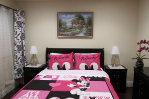 Alquiler Vacacional - Walk to Disneyland - House with pool.