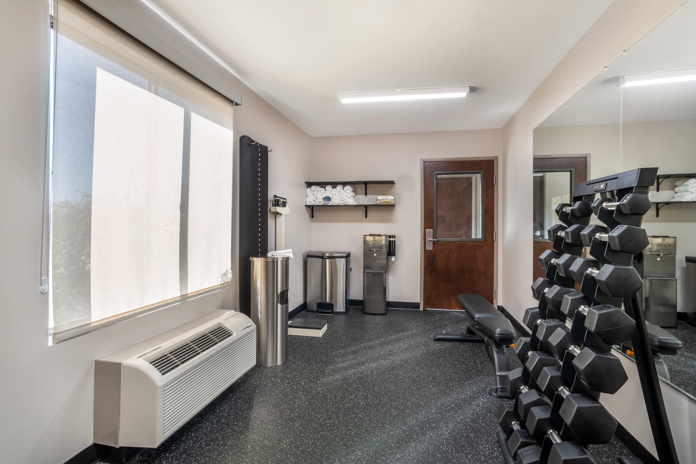 Gimnasio Country Inn & Suites by Radisson, Shelby, NC