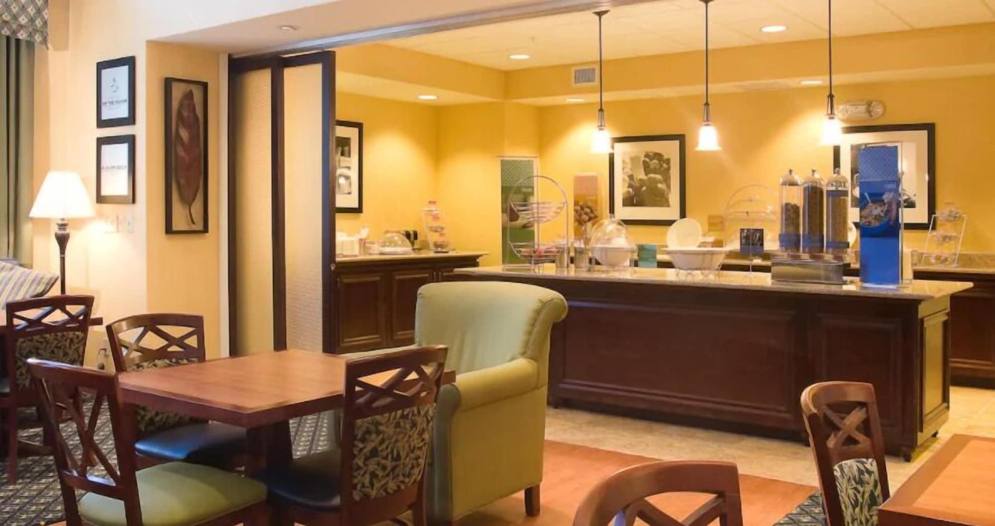 Restaurant Hampton Inn & Suites Lake Wales