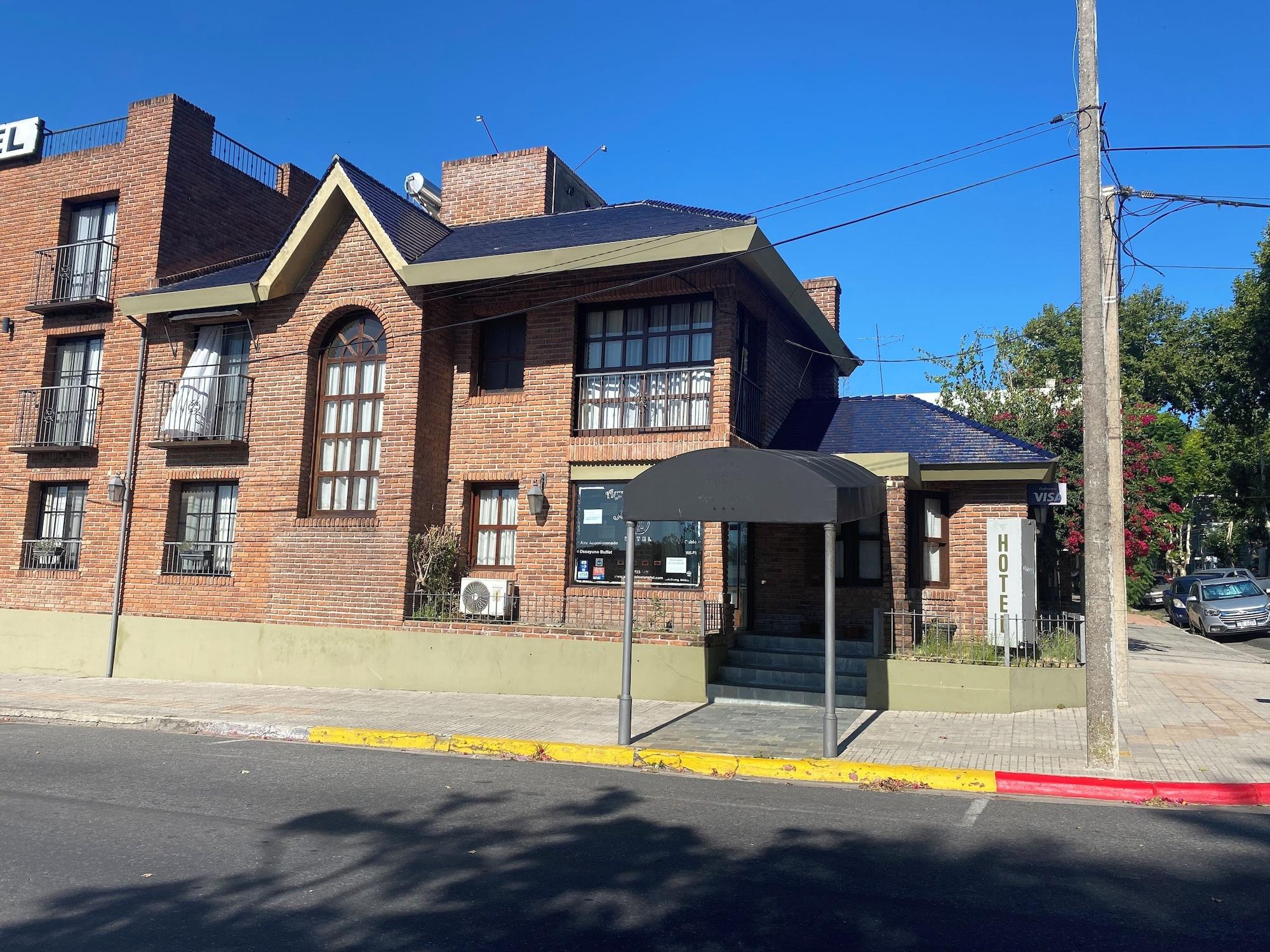 Vista Exterior HOTEL AYRES