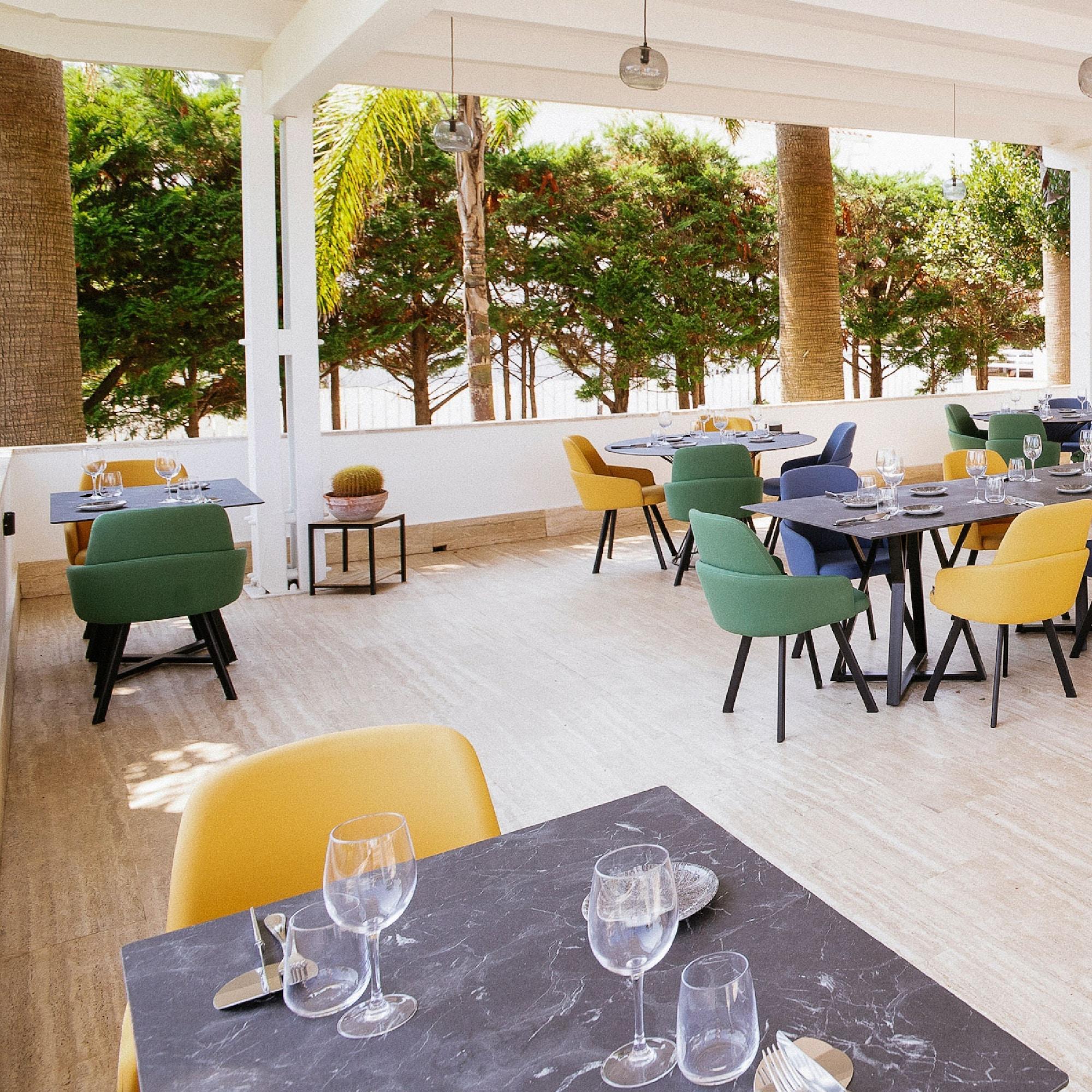 Vista Exterior Hotel Paistos