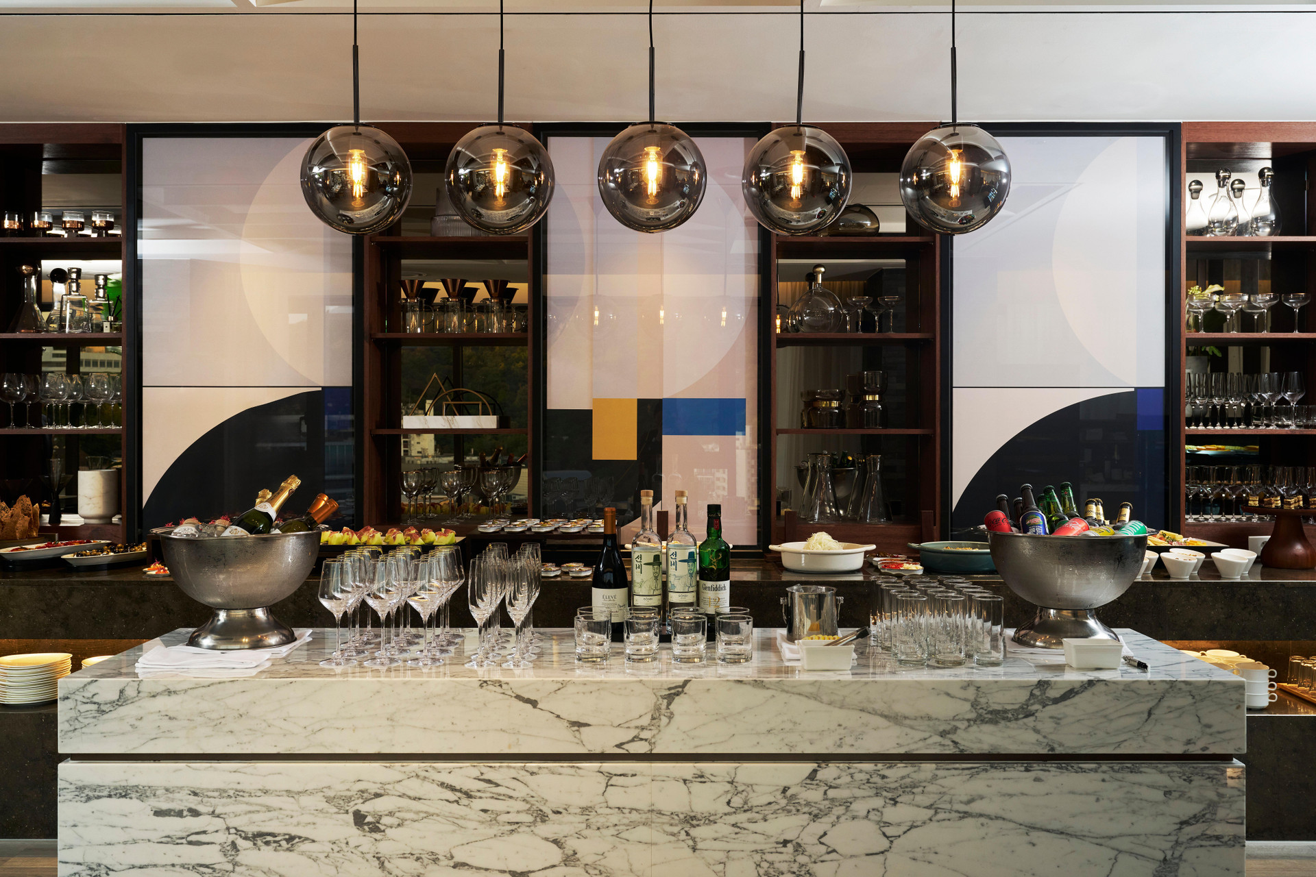 Vista Exterior voco Seoul Myeongdong by IHG