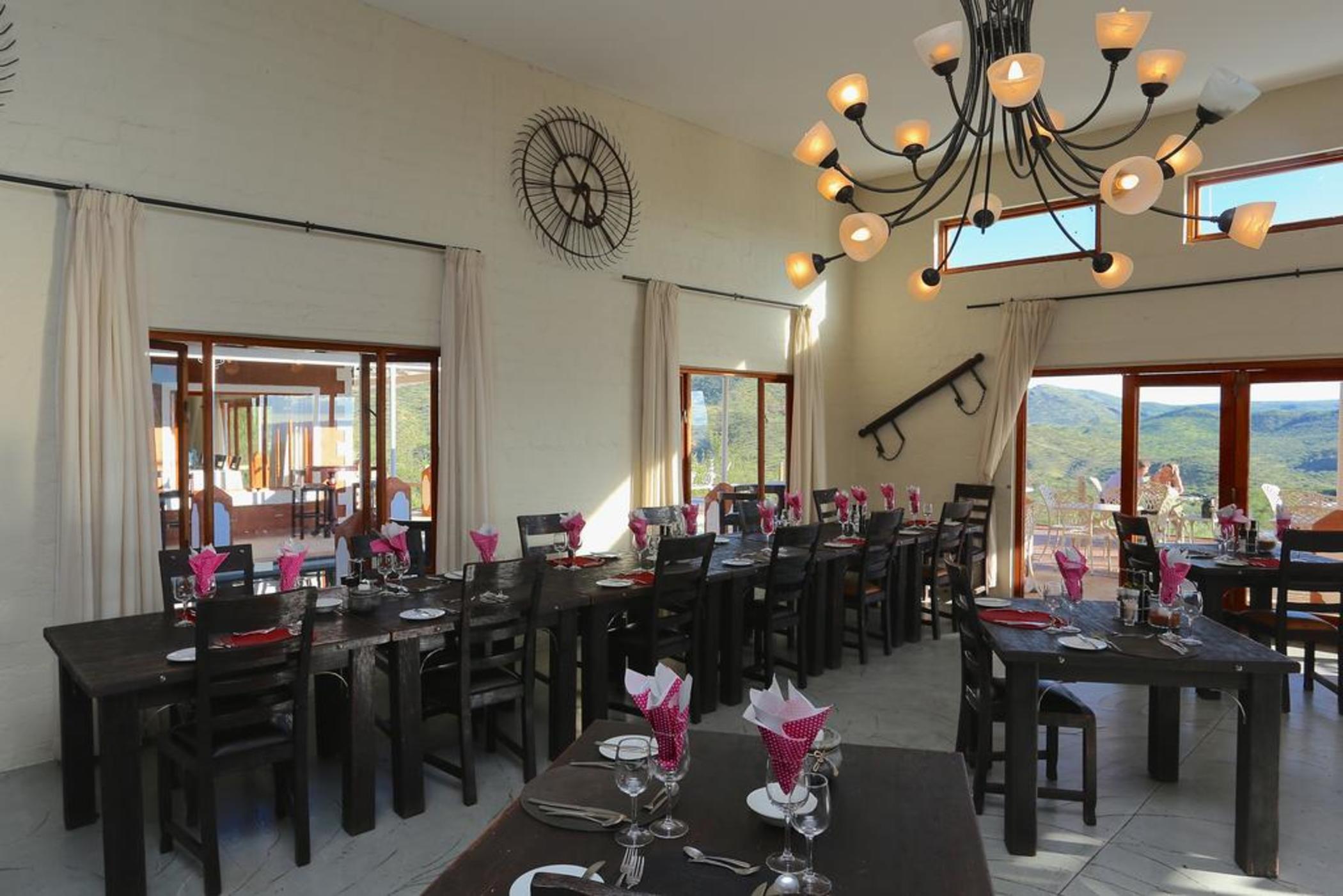 Restaurant River Crossing Lodge