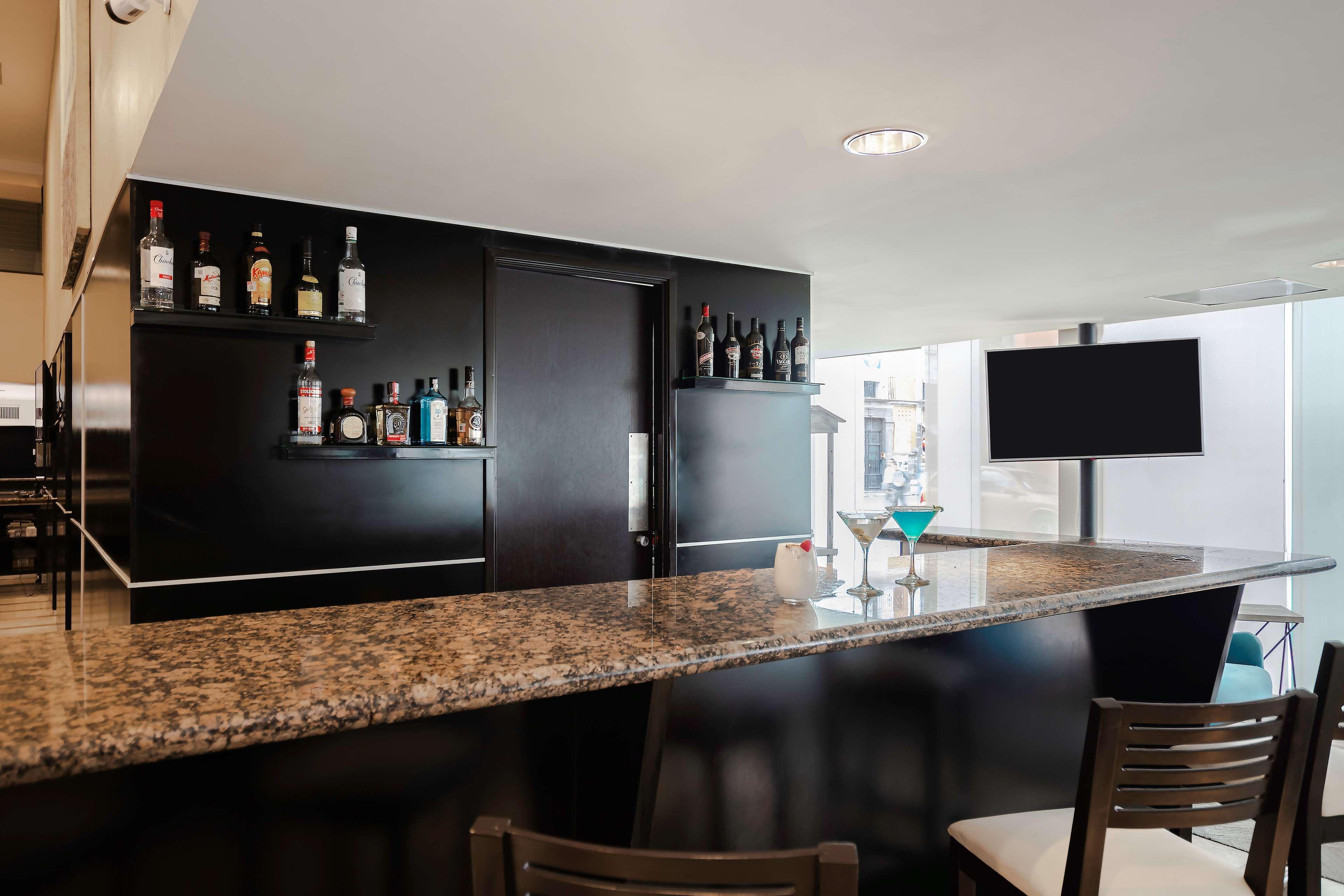 Bar/Salón NH Puebla Centro Histórico