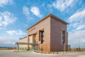 Alojamiento - La Quinta Inn & Suites by Wyndham San Marcos Outlet Mall