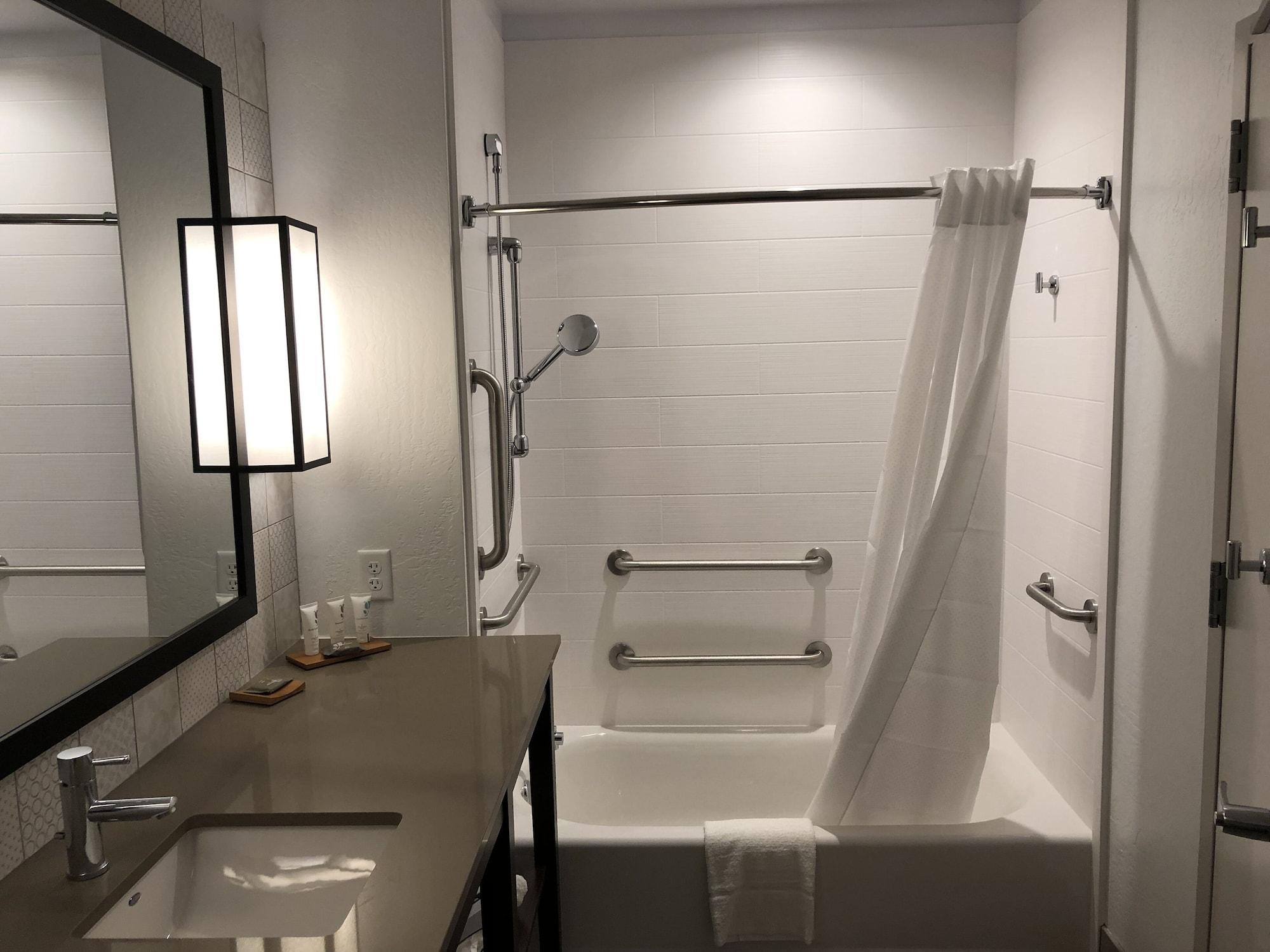 Equipamiento de Habitación Country Inn & Suites by Radisson, Flagstaff Downtown, AZ
