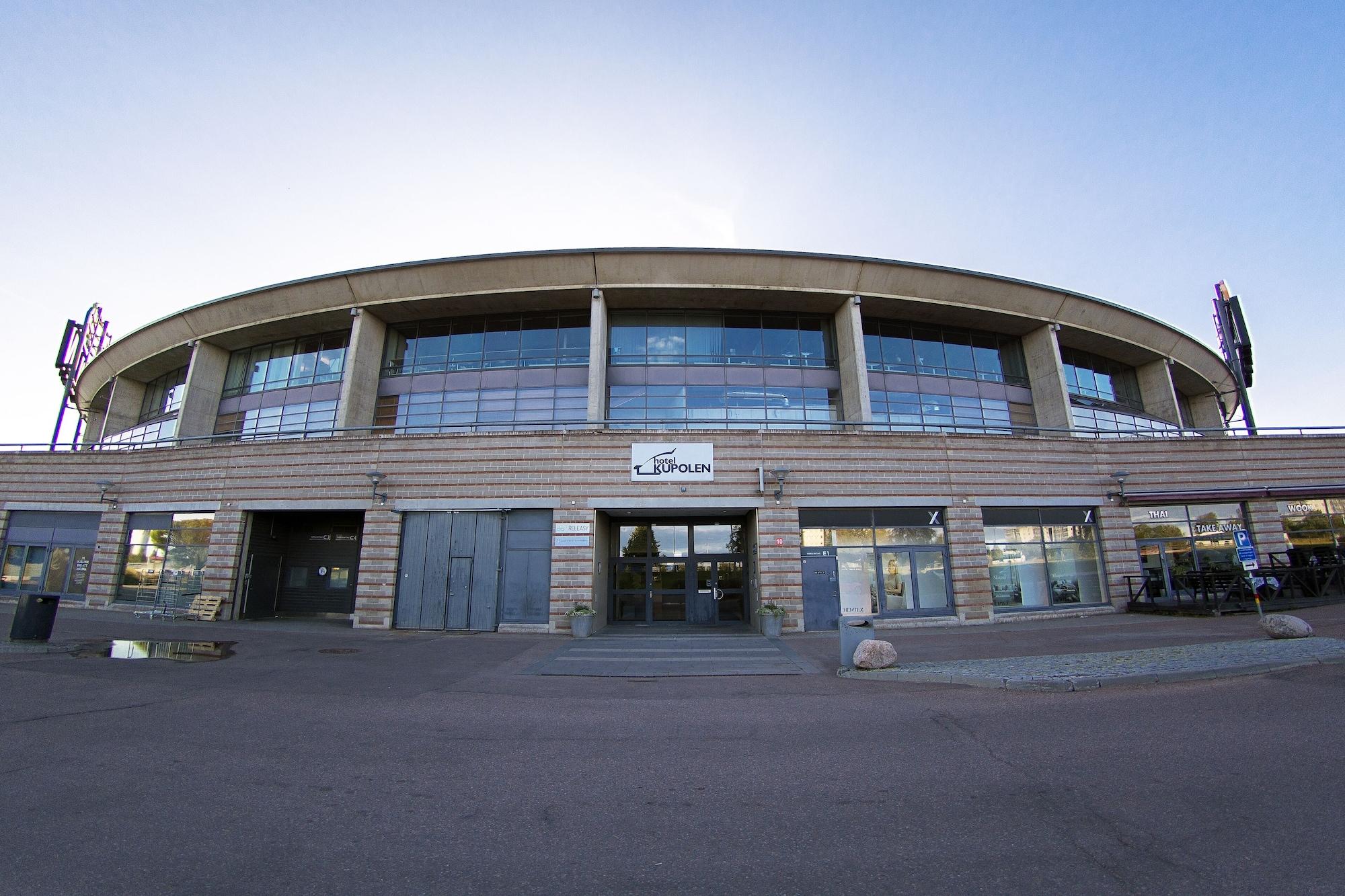 Vista Exterior Hotel Kupolen