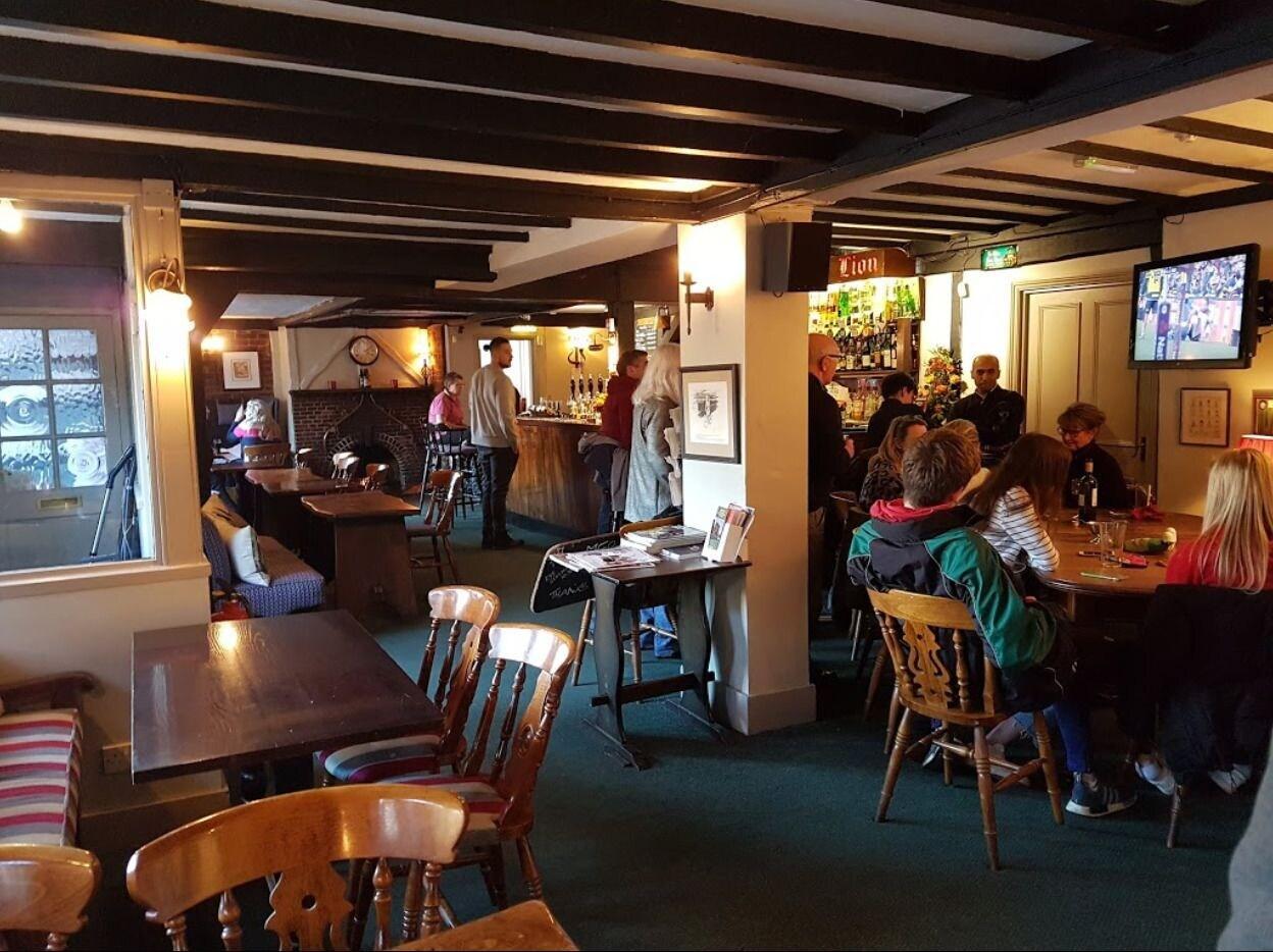 Vista Lobby Ye Olde Red Lion