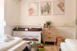 Alquiler Vacacional - Modern & Spacious, Home Cinema & popcorn, parking, near lake, ideal for families