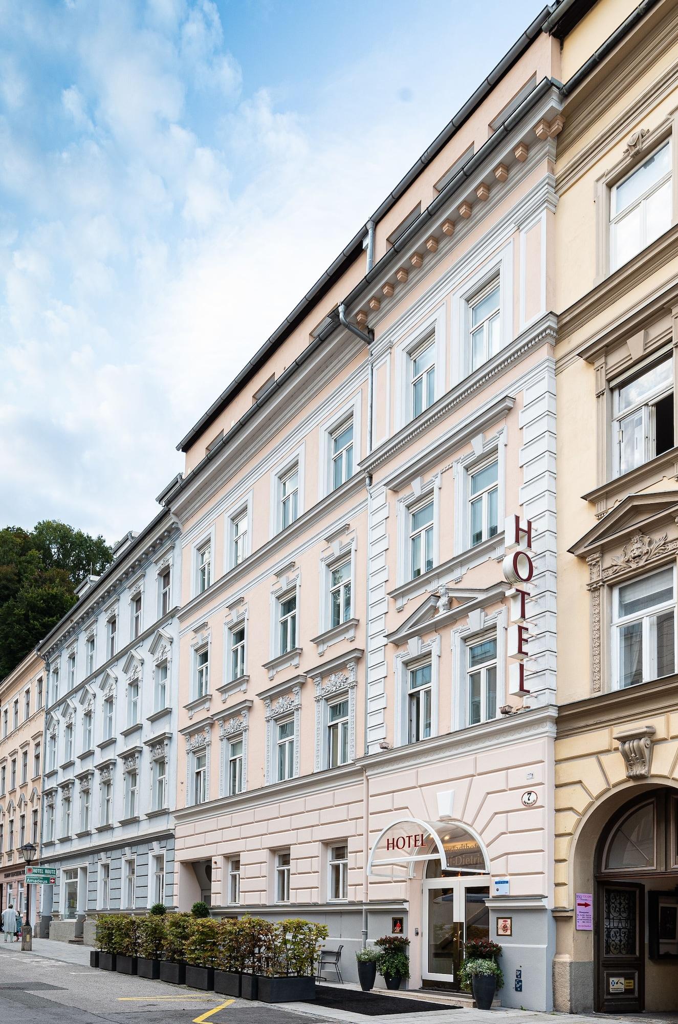 Vista Exterior Altstadthotel Wolf-Dietrich