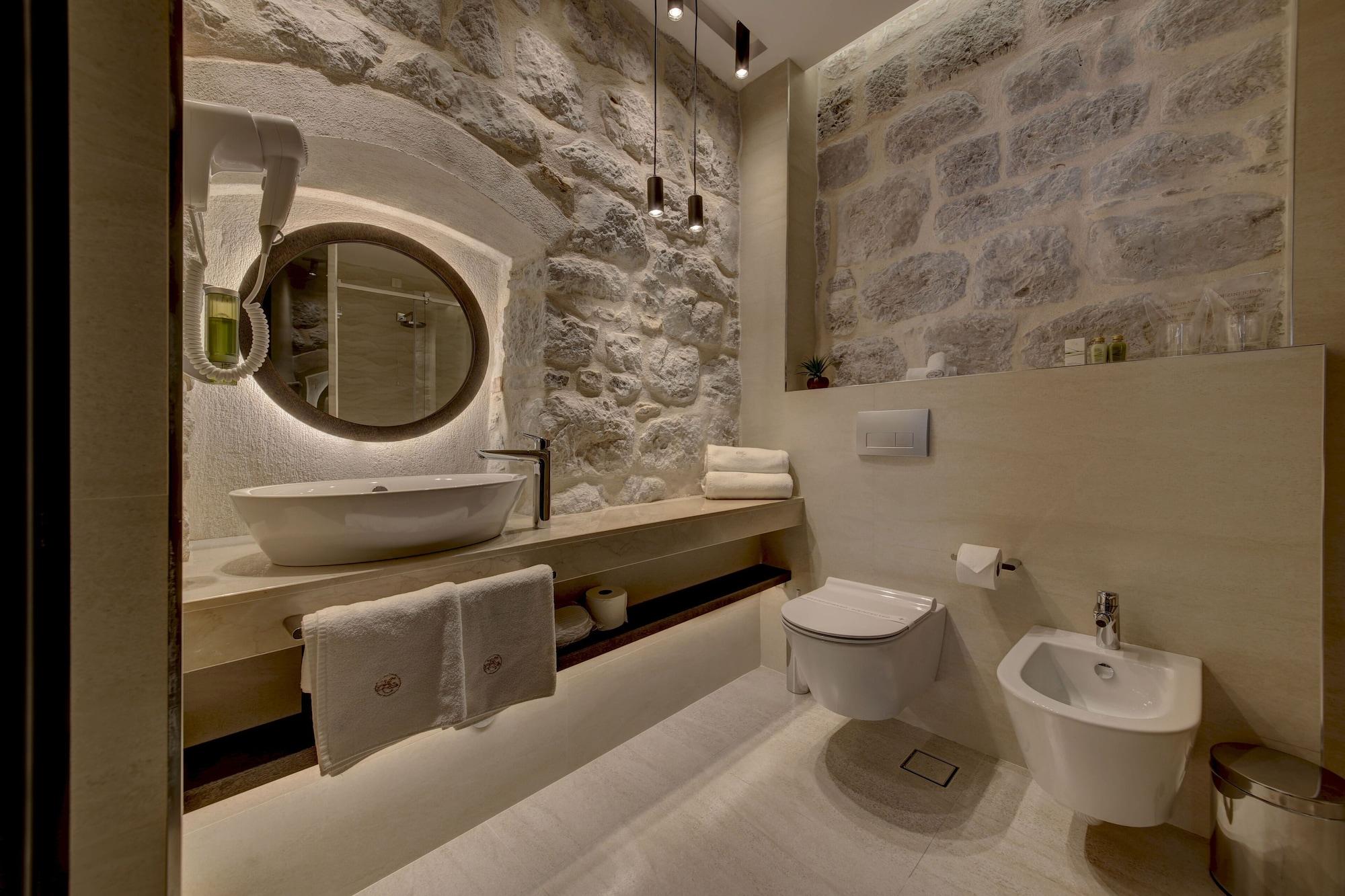 Equipamiento de Habitación Heritage Hotel Leon Coronato