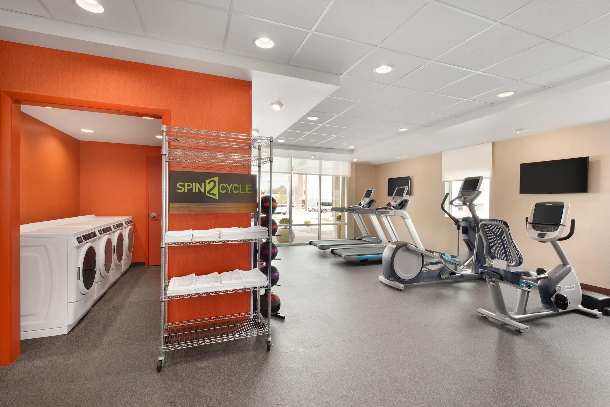 Gimnasio Home2 Suites by Hilton Cleveland Beachwood