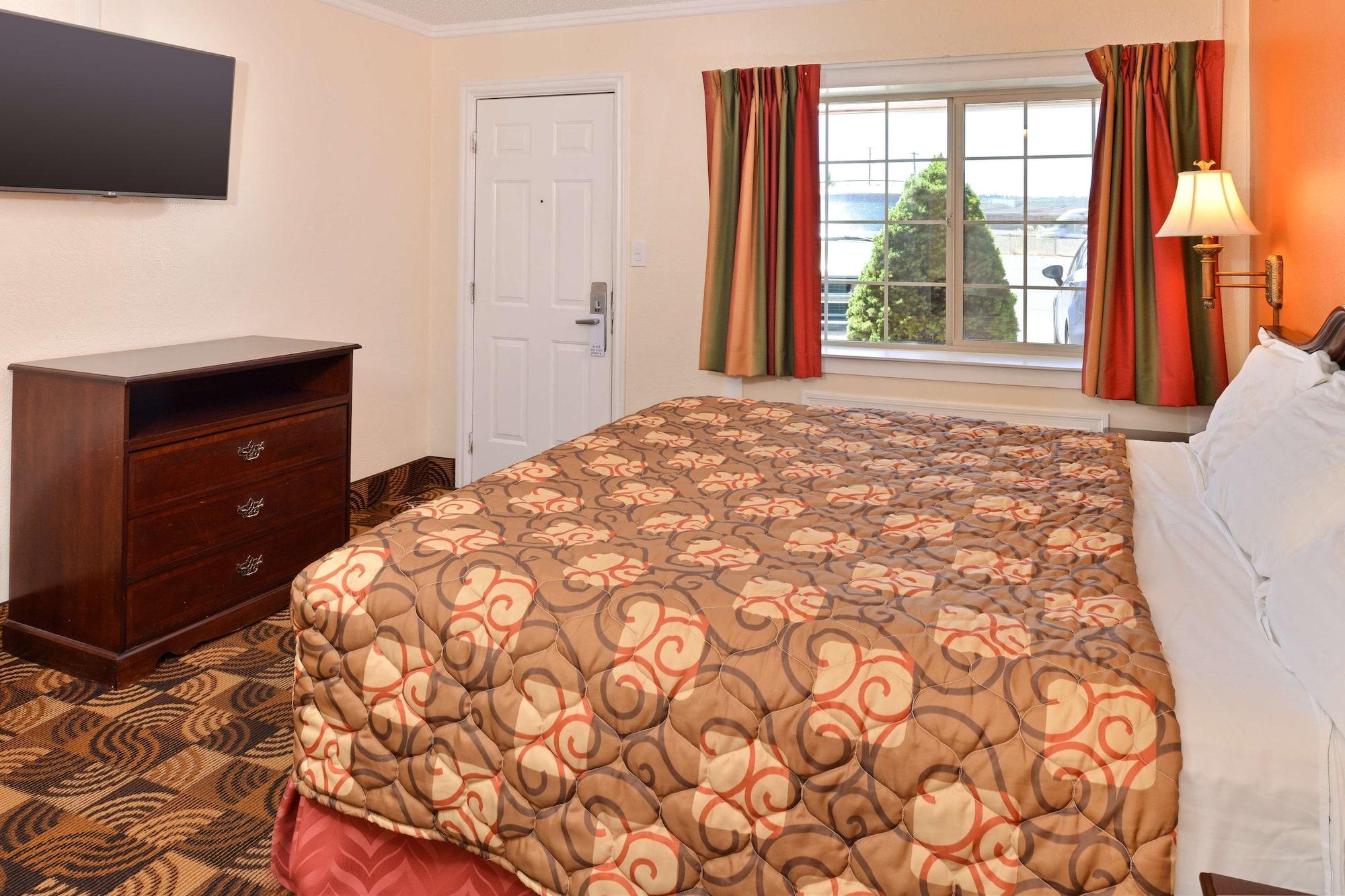 Habitación Americas Best Value Inn & Suites Klamath Falls