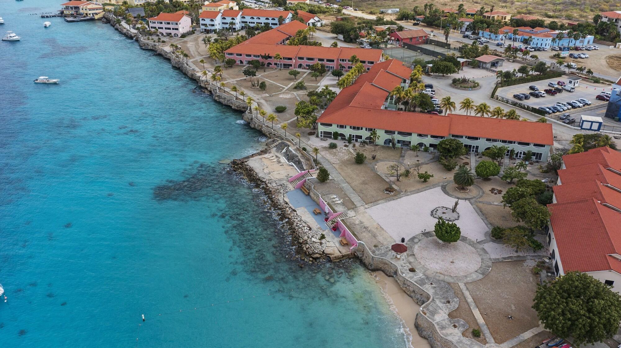 Vista Exterior Sand Dollar Bonaire