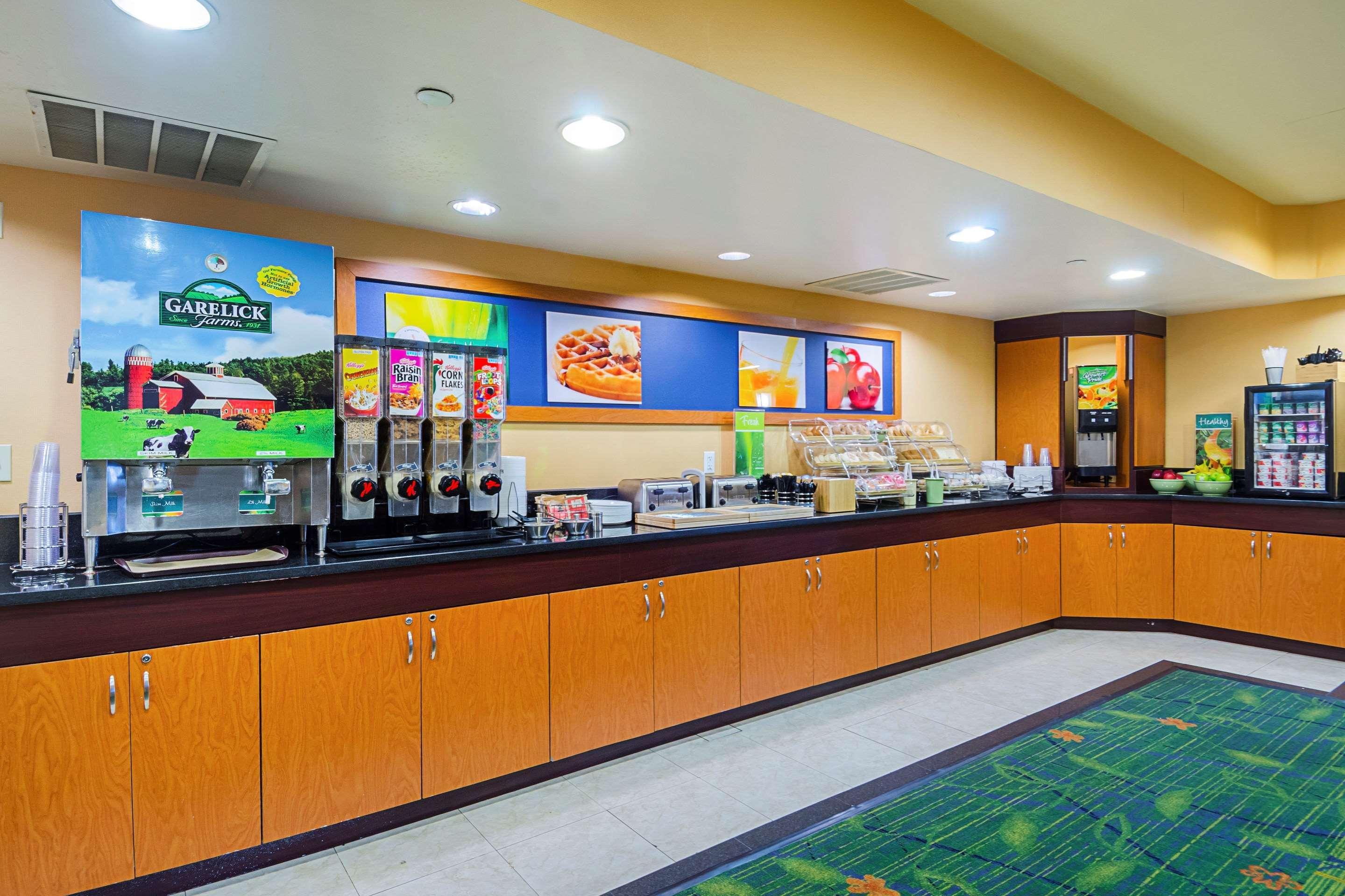Restaurant Quality Inn Boston revere