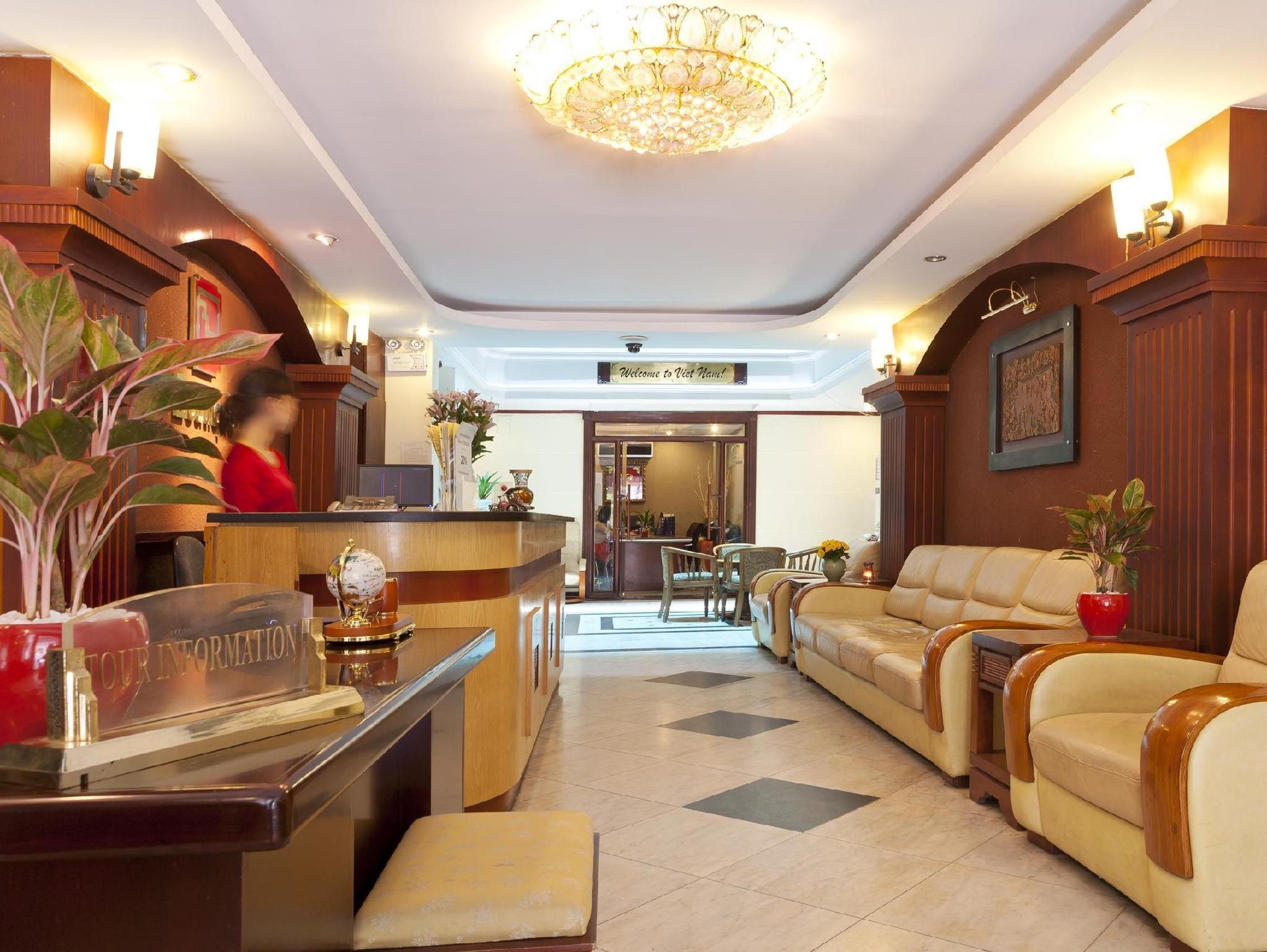 Vista Lobby Atrium Hanoi Hotel
