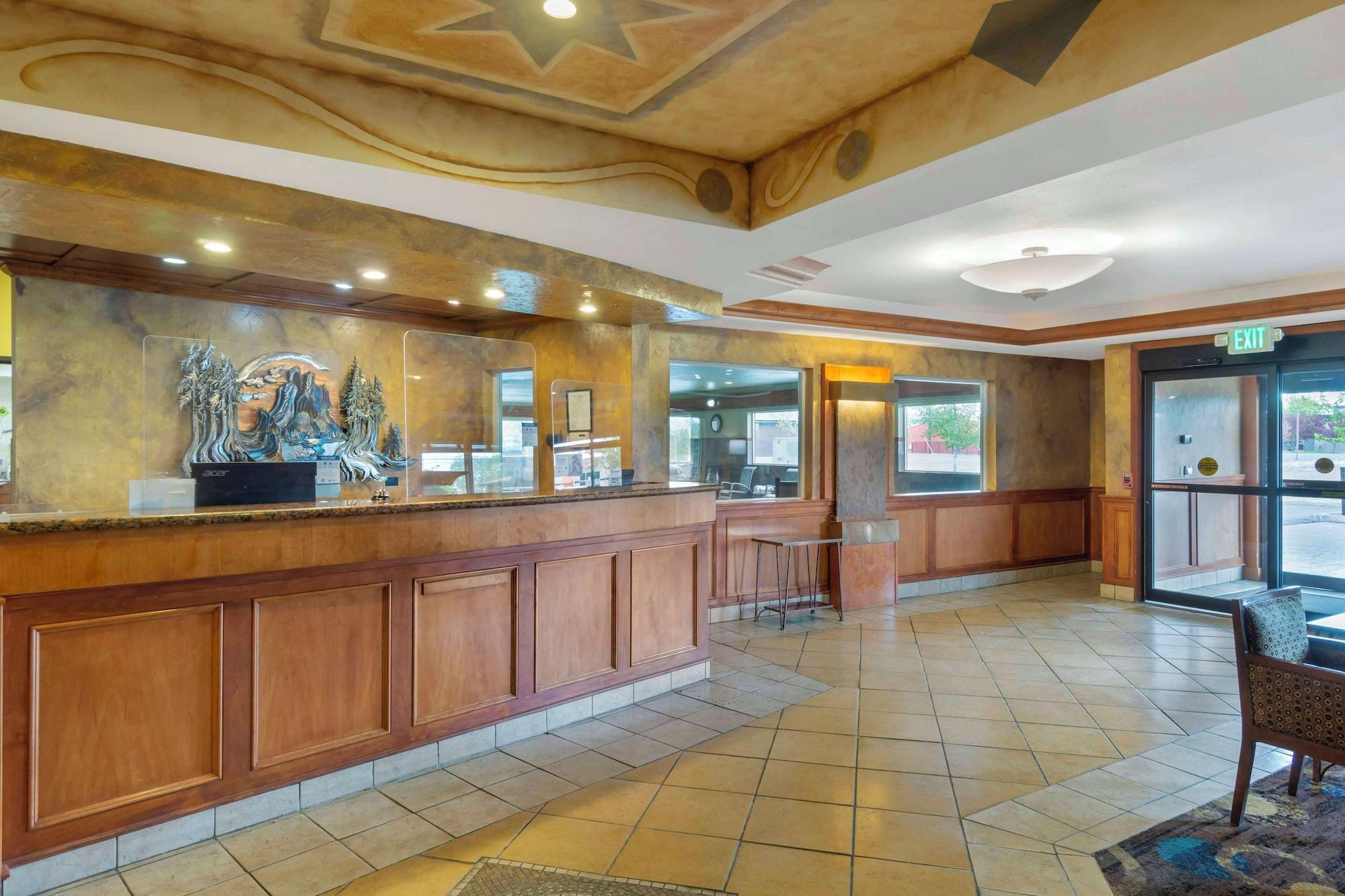 Vista Lobby Best Western Plus Ellensburg Hotel