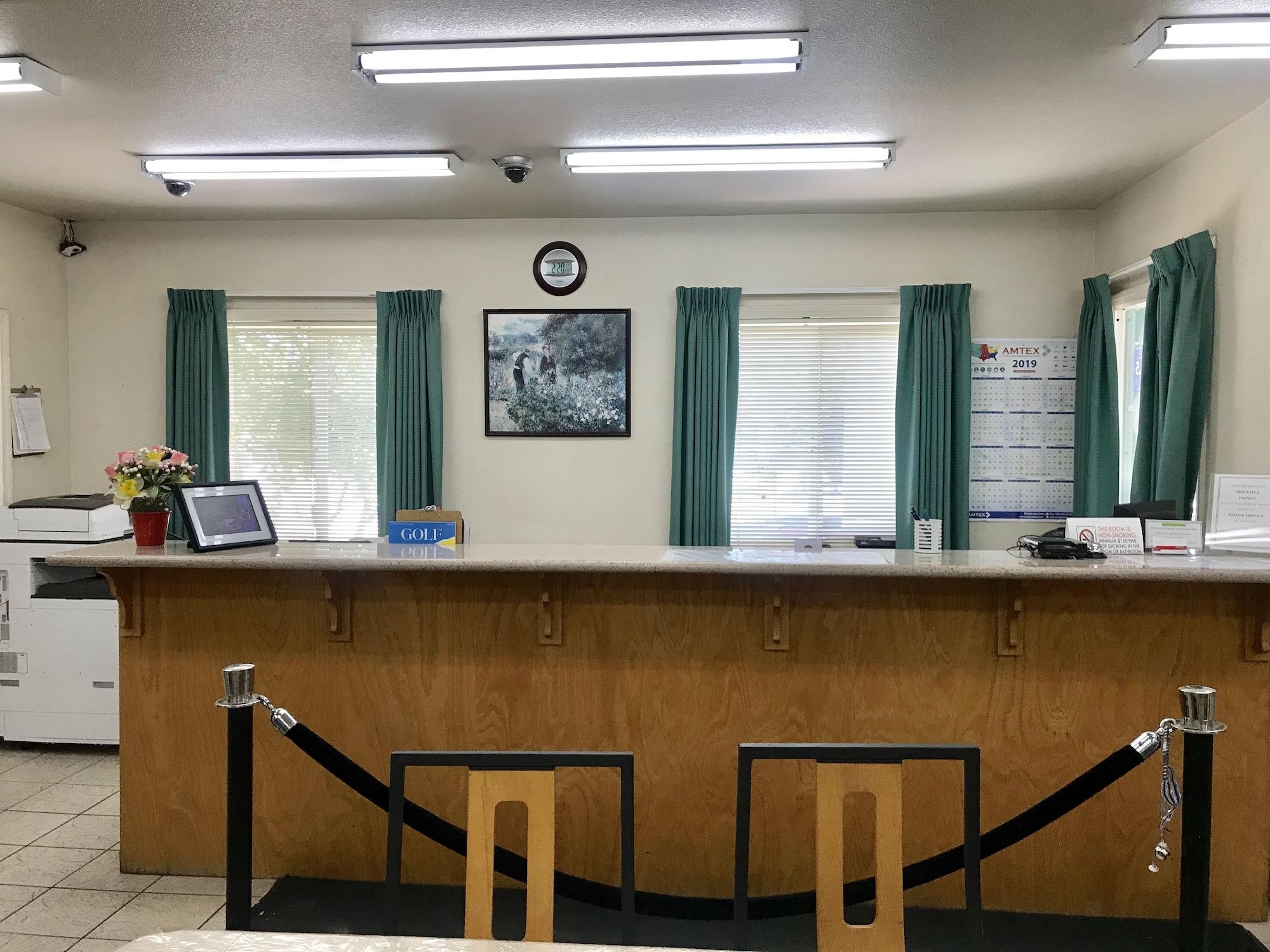 Vista Lobby Sunrise Inn Turlock