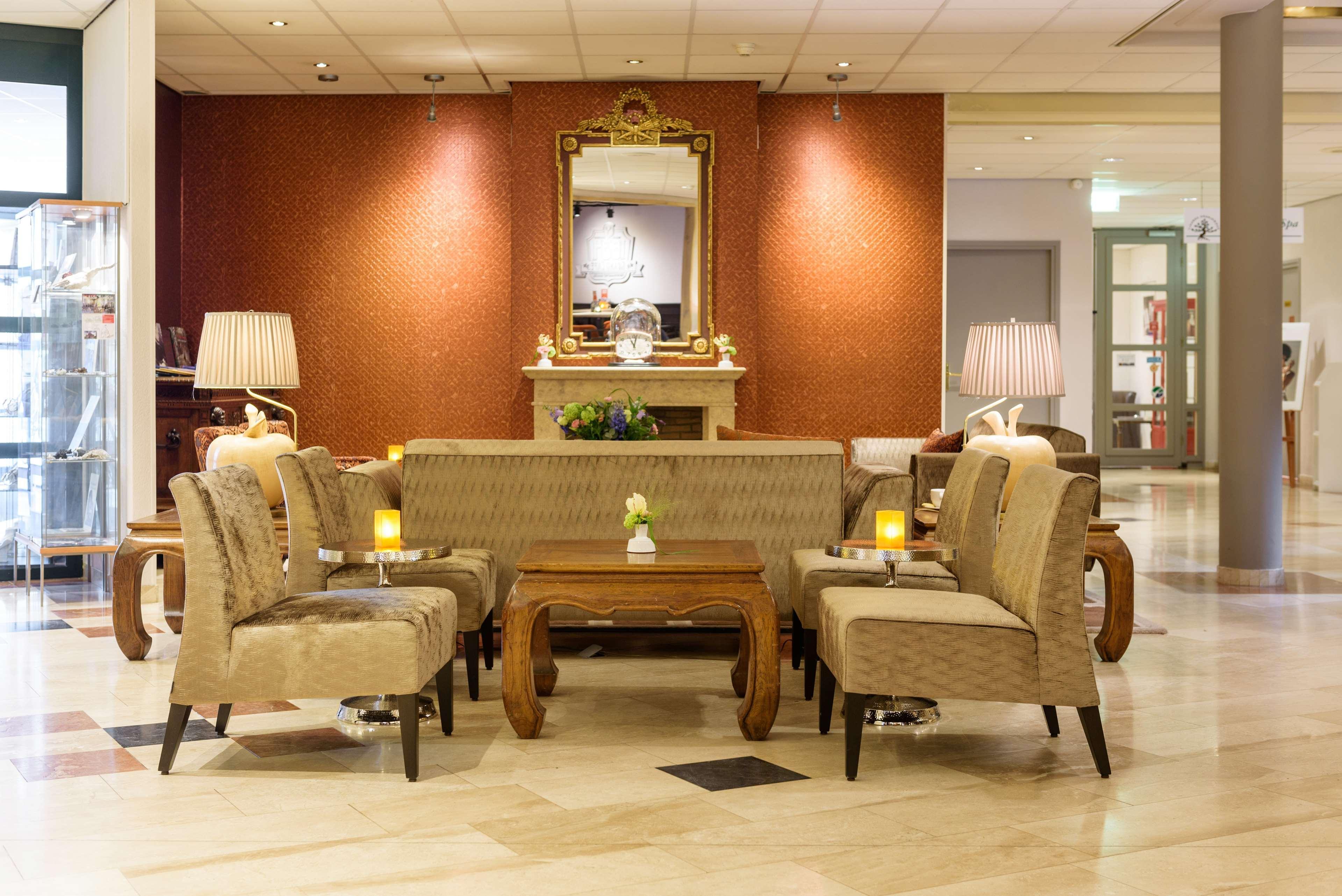 Vista Lobby Parkhotel Tjaarda