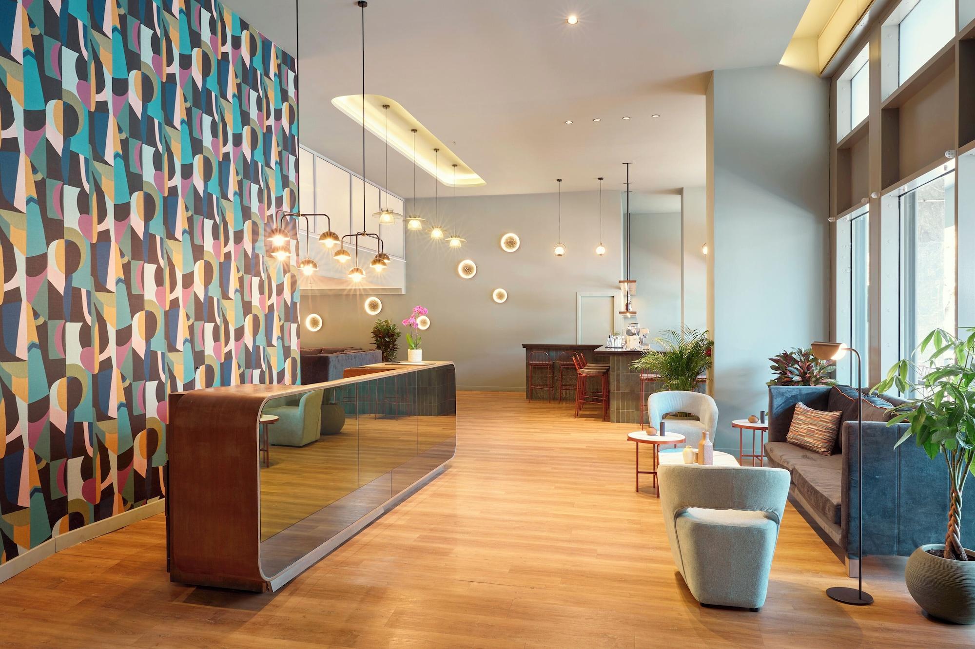 Vista Lobby Zeus Essence Wyndham Athens Residence