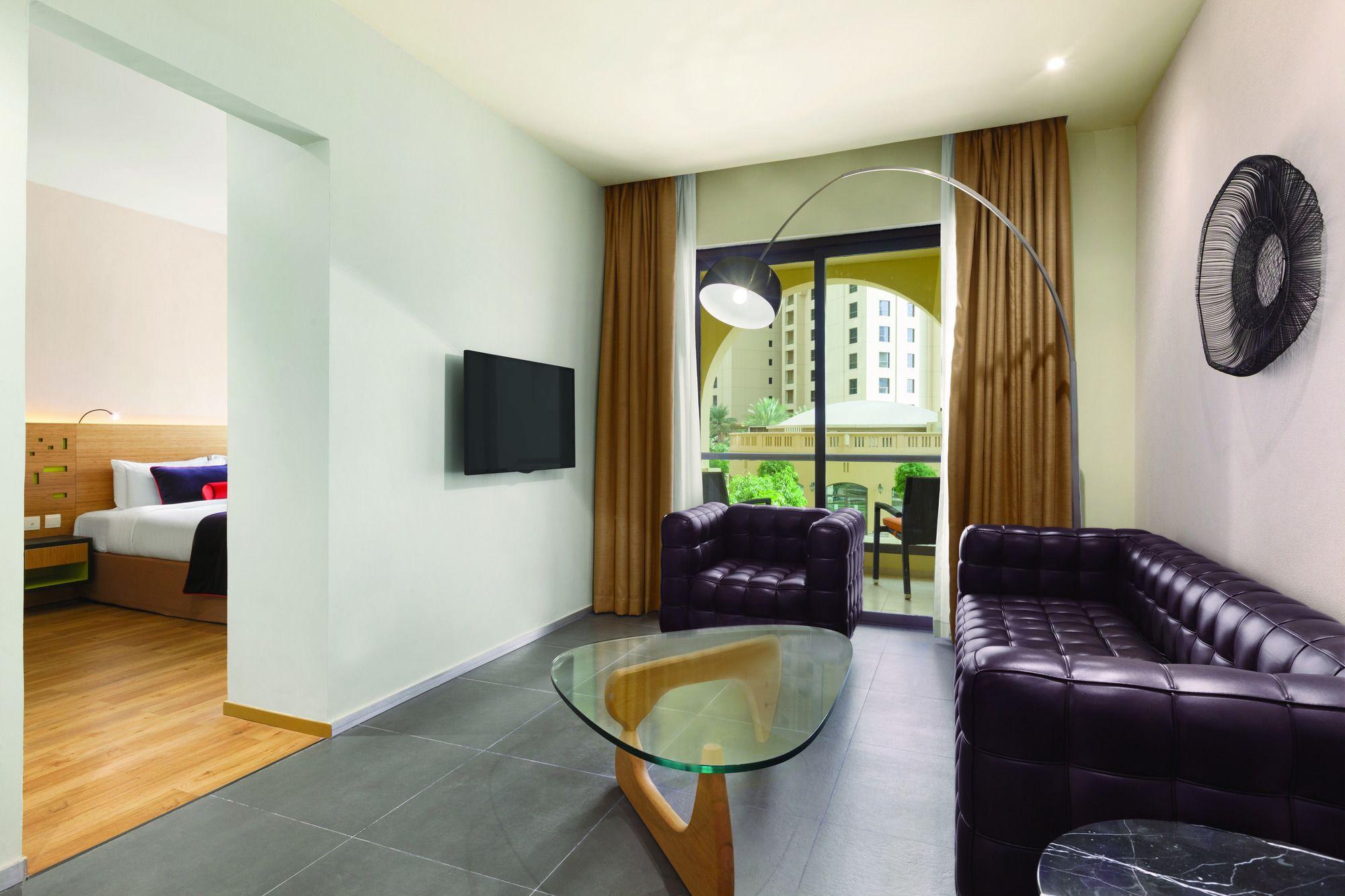 Equipamiento de Habitación Hawthorn Suites By Wyndham Dubai, JBR