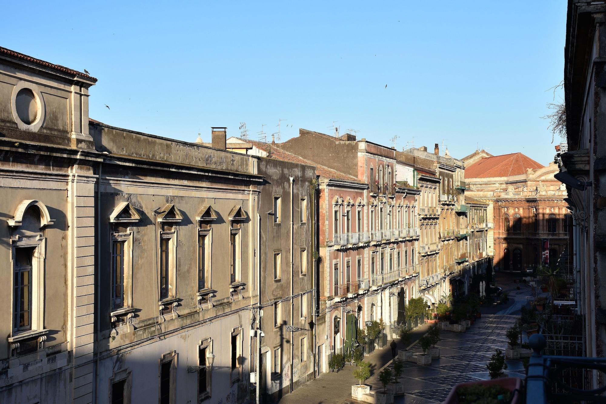 Equipamiento de Habitación B&B al Teatro Massimo