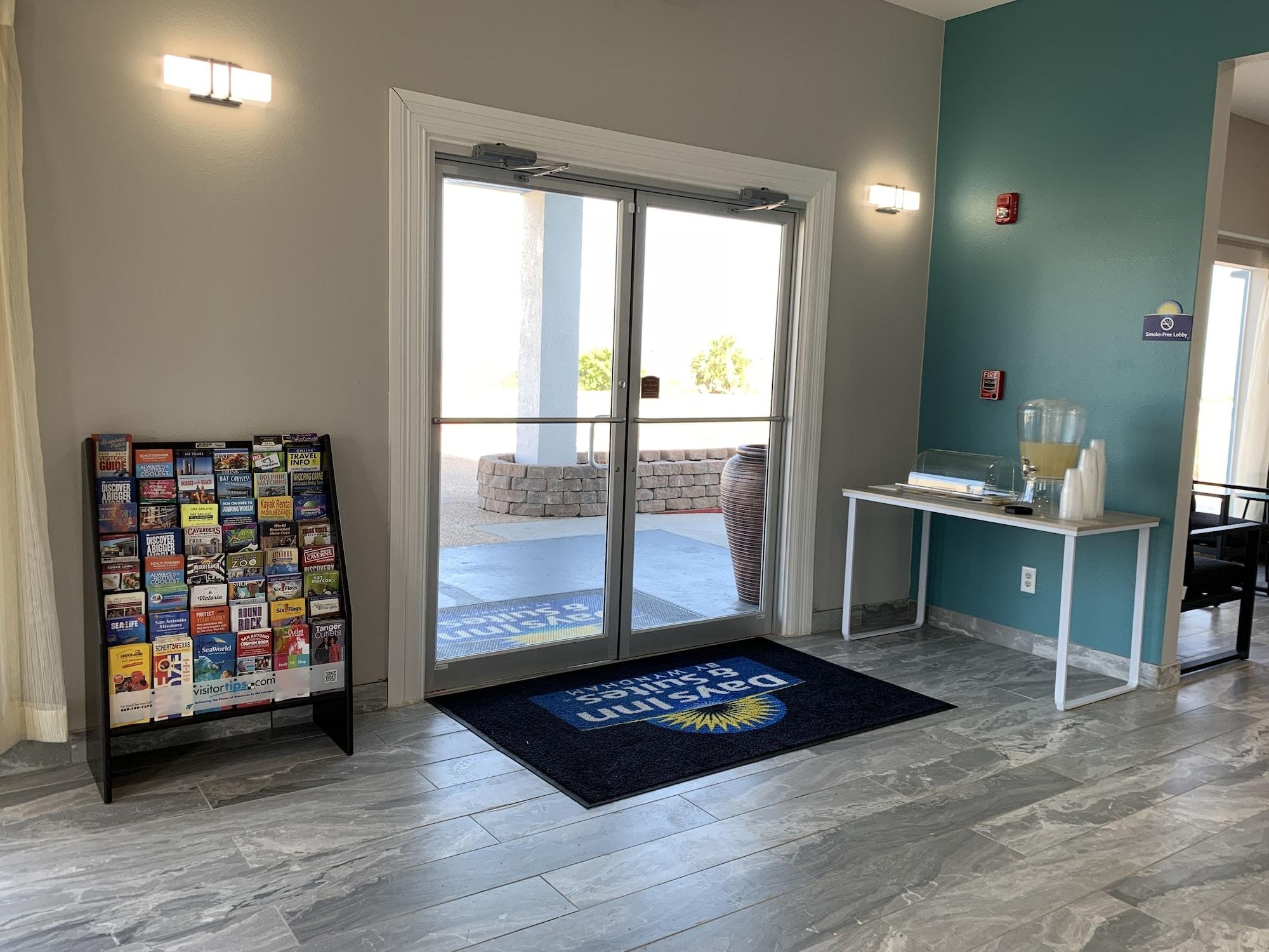 Vista Lobby Days Inn by Wyndham Rockport Texas