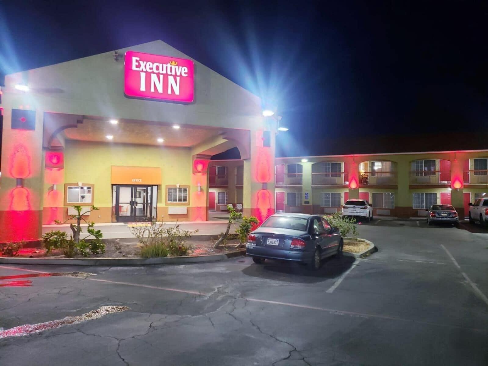 Vista Exterior Executive Inn