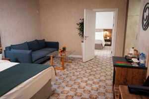 Alojamiento - Cosmopolitan Hotel