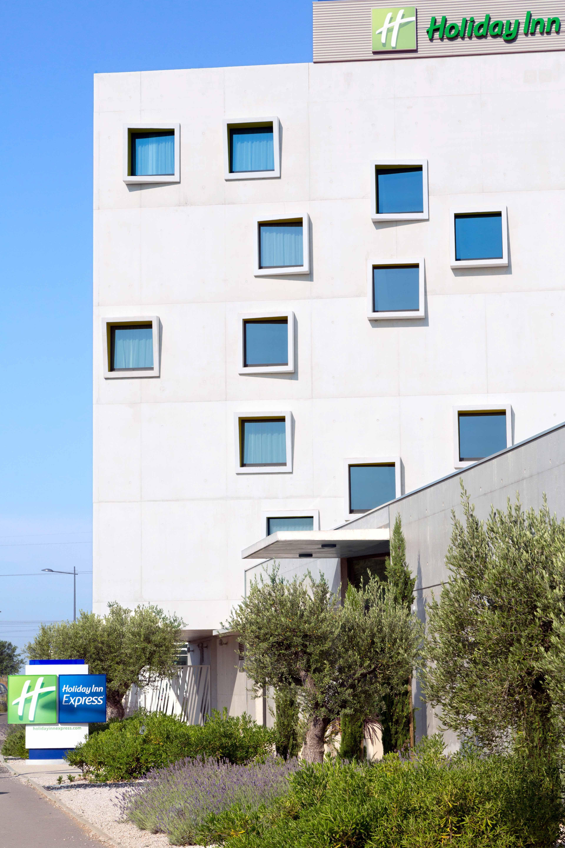 Vista Exterior Holiday Inn Express Montpellier - Odysseum by IHG