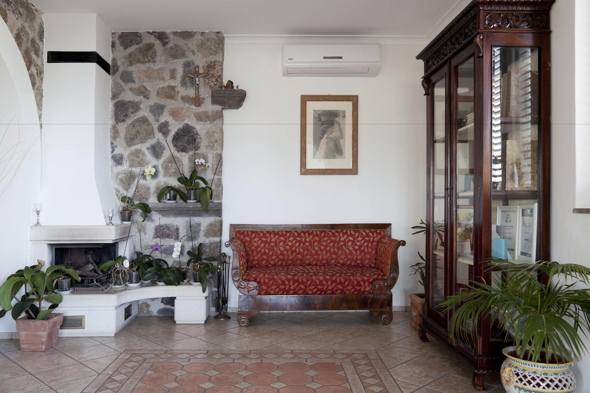 Vista Lobby Hotel Villa Enrica - Aeolian Charme